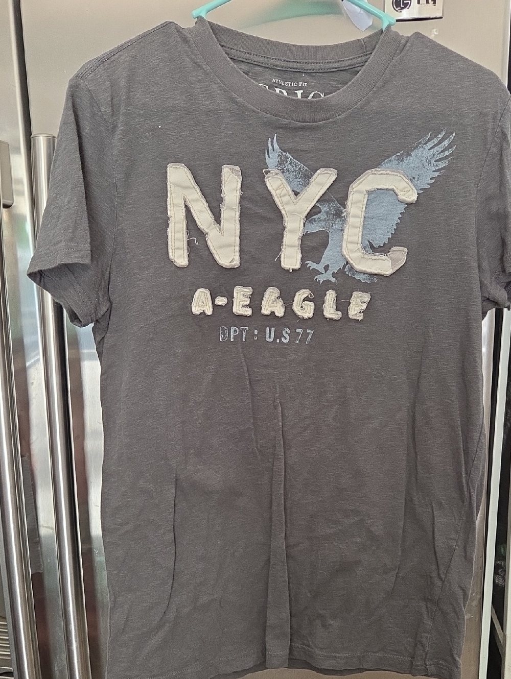 American Eagle Outfitters Gray NYC Graphic Short Sleeve Tee